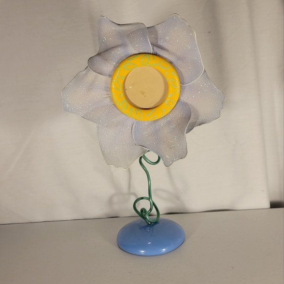 Fun flexible Flower Picture Frame - Picture 1 of 4